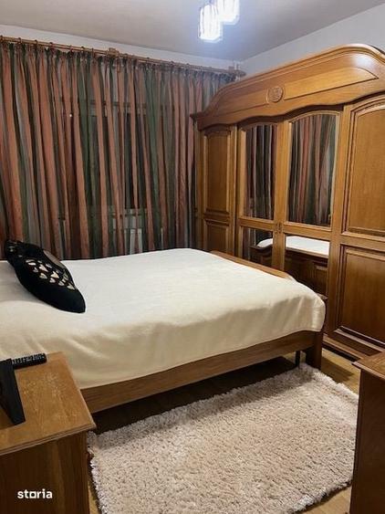 Apartament cu 3 camere decomandat în Păcurari