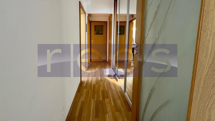 Apartament cu 3 camere semidecomandat, mobilat în Iancului