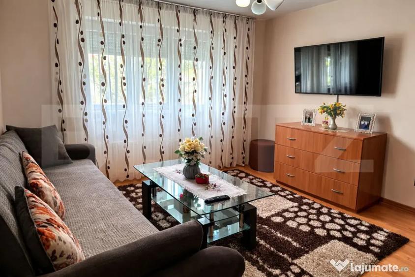 Apartament cu 2 camere semidecomandat în Central