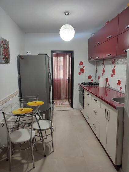 Apartament cu 2 camere decomandat în Băceni