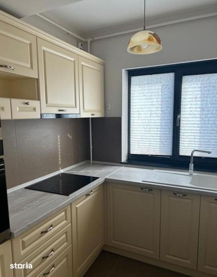 Apartament cu 3 camere în Calea București