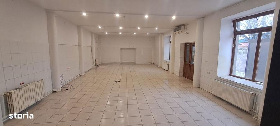 Spațiu comercial, de 150 mp, în Exterior Vest