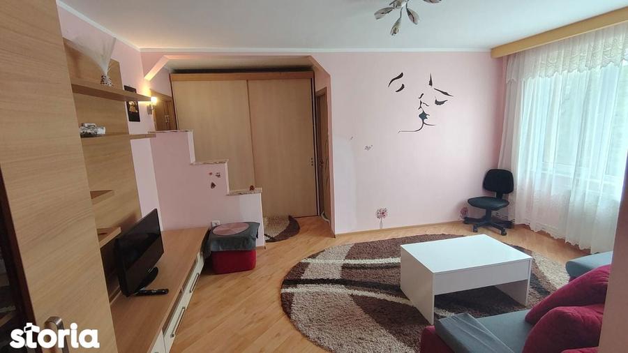Apartament cu 2 camere semidecomandat în Central