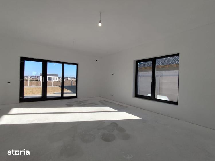 Casa noua cu fotovoltaice, parter 4 camere, Santandrei, Bihor, VANZARE - 8