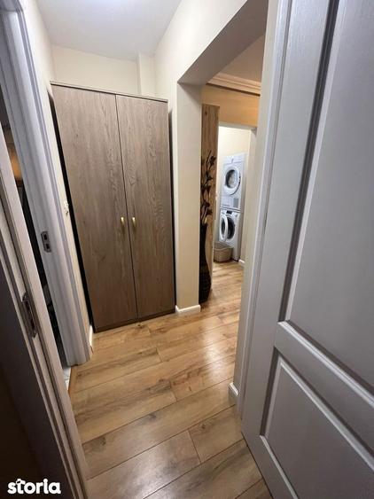 Apartament cu 3 camere decomandat în Mioriței