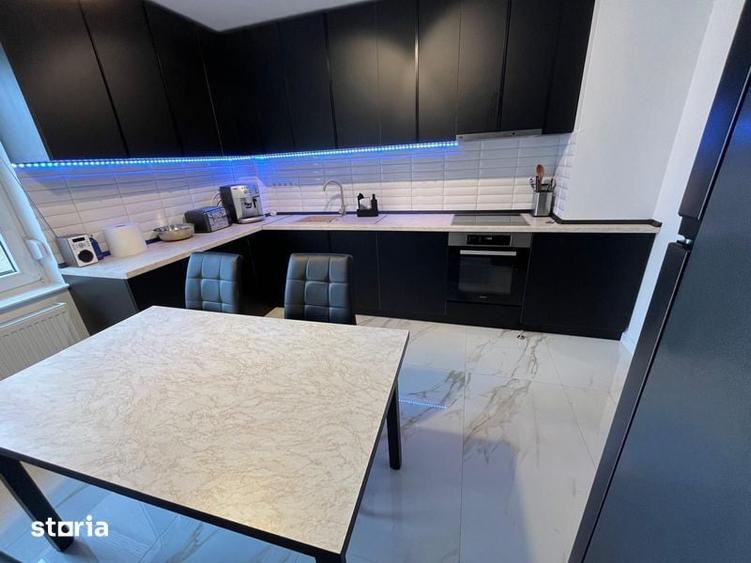 Apartament cu 4 camere decomandat în Centru Civic