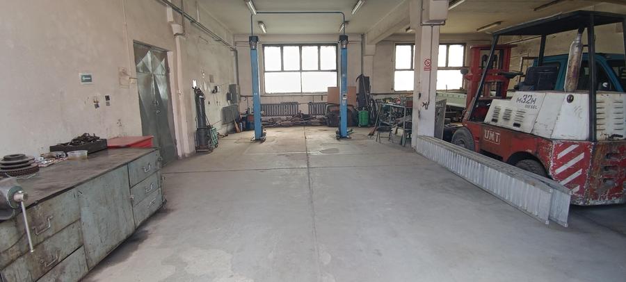 Spațiu industrial, de 200 mp, în Est