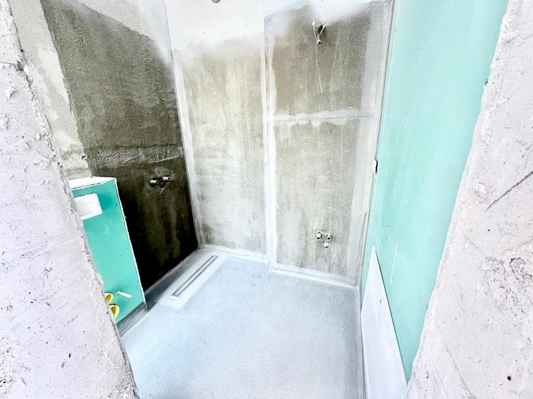 Duplex cu 4 camere cu Canalizare în Sud