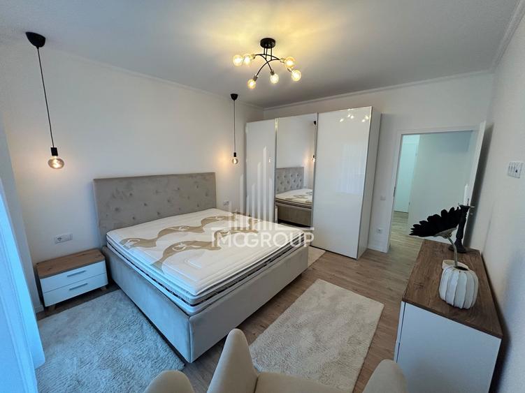 Apartament cu 3 camere decomandat, mobilat în Central