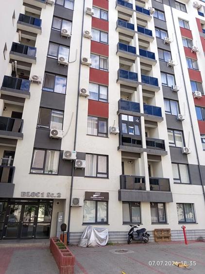 Garsonieră decomandată în Central