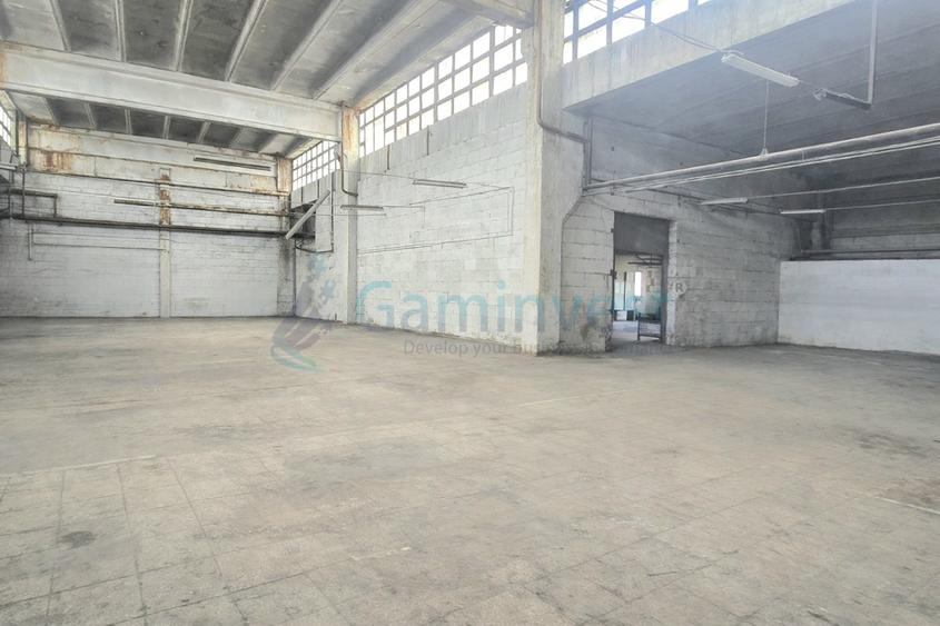 Spațiu industrial, de 10,000 mp, în Centura