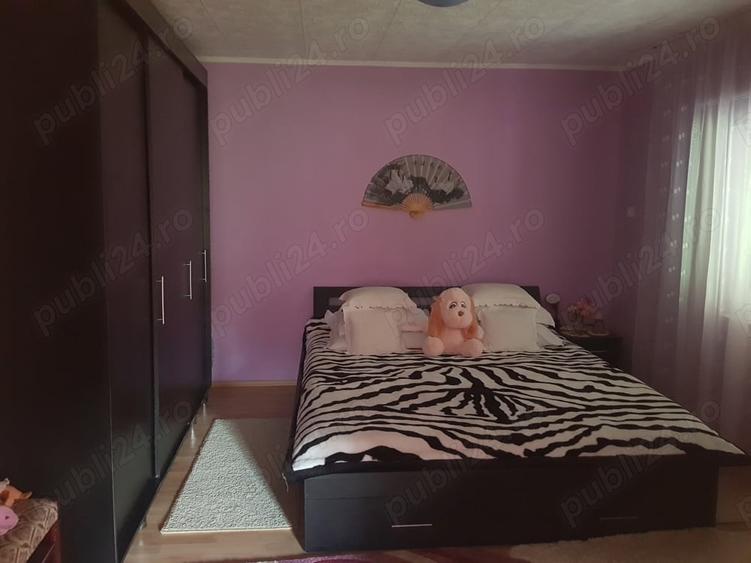 Casă cu 5 camere cu Teren 643 Mp în Poieni