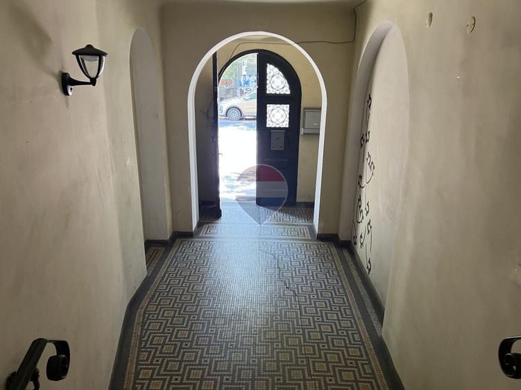 Apartament cu 4 camere circular în Dacia