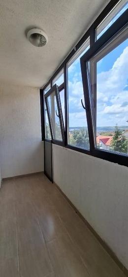 Apartament cu 3 camere decomandat, mobilat în Valea Lupului