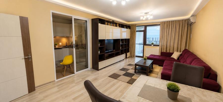 Apartament cu 2 camere decomandat în Central