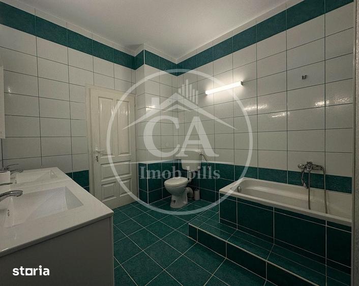 Apartament cu 3 camere decomandat în Iorga