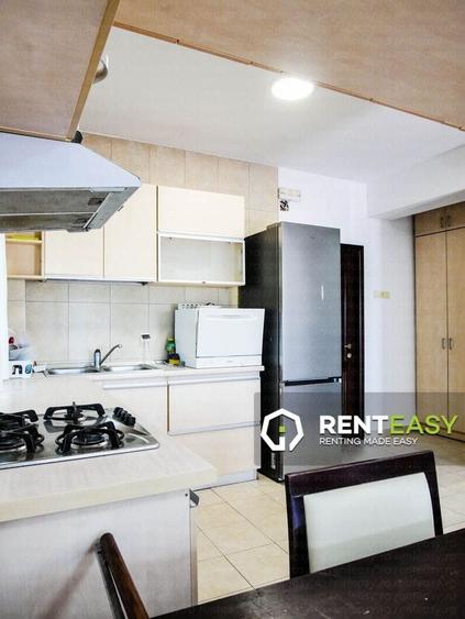 Apartament cu 3 camere semidecomandat în Copou