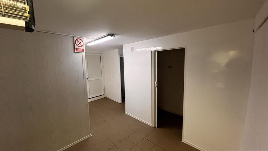 Casă cu 4 camere în Lumina