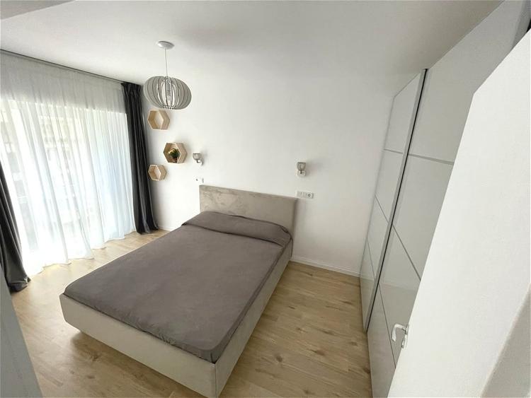 Apartament cu 2 camere semidecomandat, mobilat în Floreasca