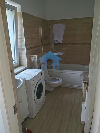 Apartament cu 3 camere decomandat în Gruia