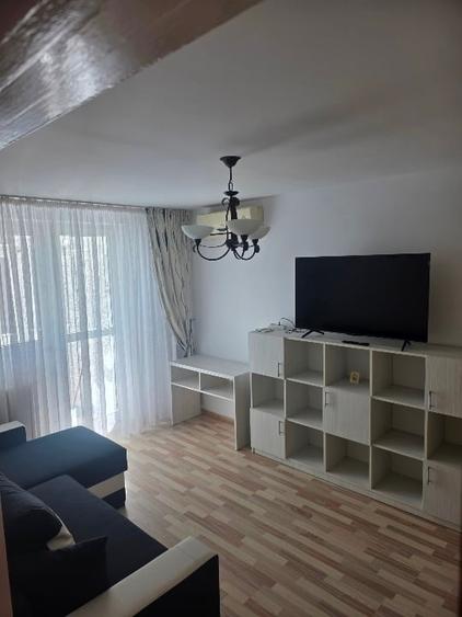 Apartament cu 2 camere decomandat, mobilat în Drumul Taberei