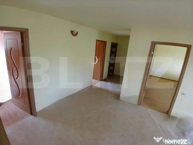 Casă cu 5 camere cu Teren 650 Mp în Sânpetru