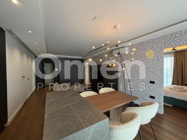 Apartament cu 3 camere semidecomandat, mobilat în Ultracentral