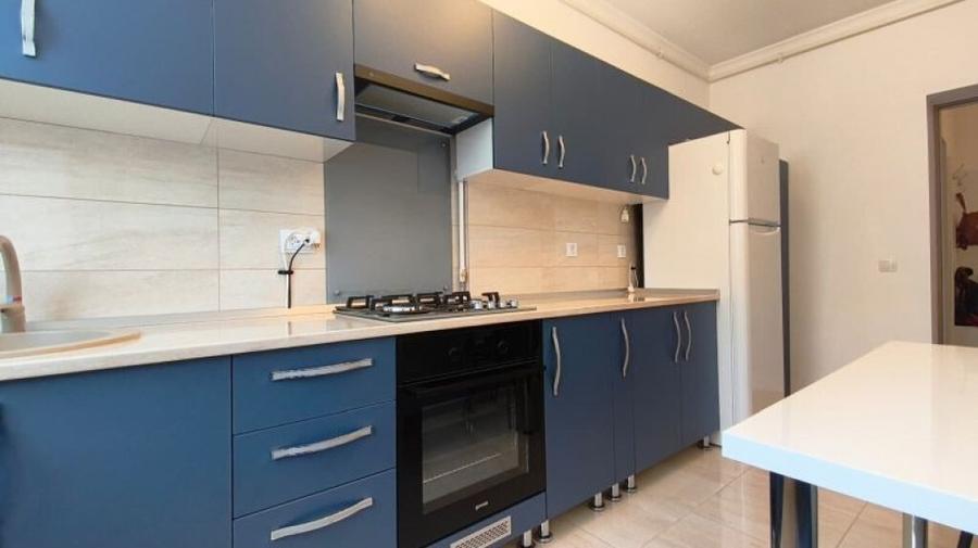 Apartament cu 2 camere decomandat în Cetate