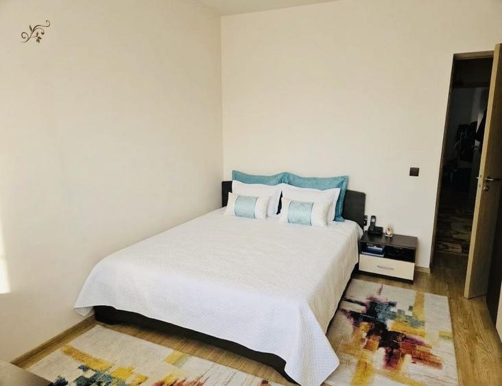 Apartament cu 3 camere semidecomandat în Florești