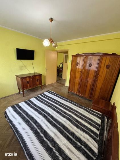 Apartament cu 2 camere semidecomandat în Calea Galați