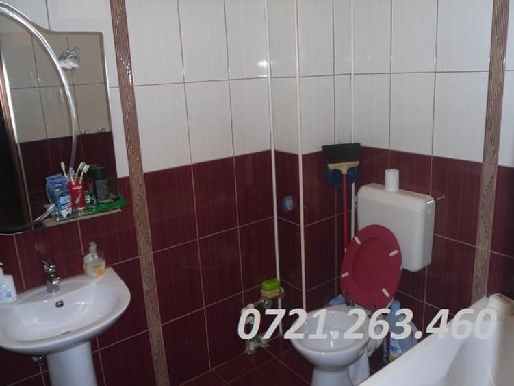 Garsonieră semidecomandată în Jiului