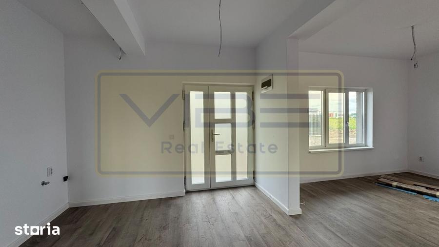 Casă cu 4 camere cu Teren 450 Mp în Valea Ursului