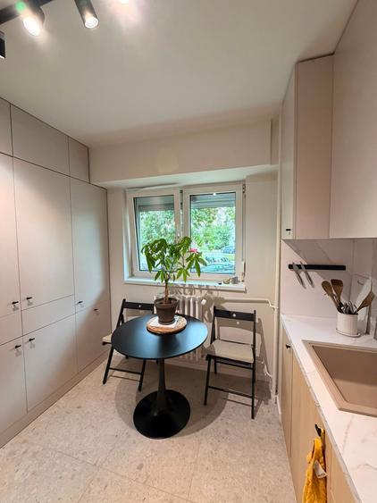 Apartament cu 2 camere decomandat în 13 Septembrie
