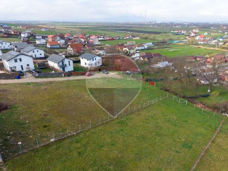 Teren Construcții intravilan de 814 mp, în Bod