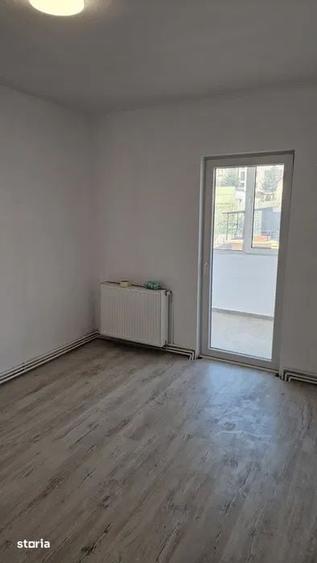 Apartament cu 3 camere în Baciu