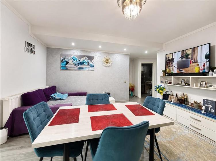Apartament cu 3 camere decomandat, mobilat în Șelimbăr
