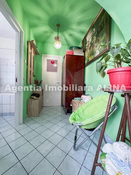 Apartament cu 2 camere decomandat în Gojdu