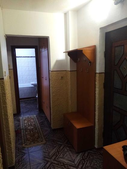 Apartament cu 2 camere decomandat în Exterior Vest