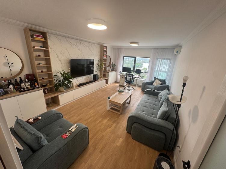 Apartament cu 3 camere decomandat în Floreasca