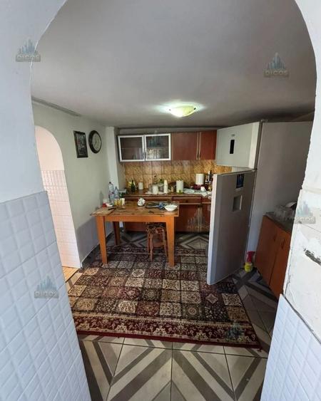 Casă cu 4 camere cu Canalizare în Semicentral