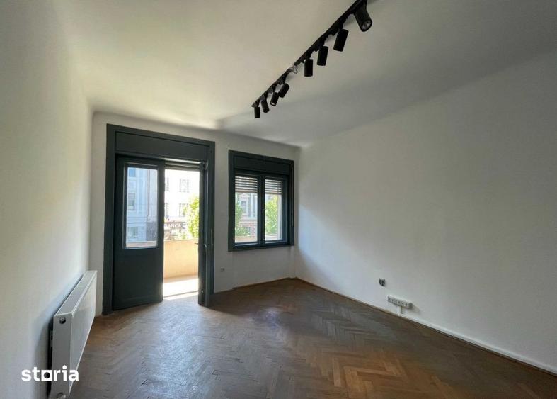 Apartament cu 4 camere decomandat în Ultracentral