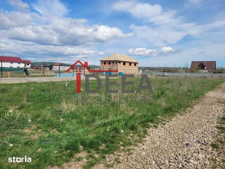 Teren de 1500 mp, în Dumbrava