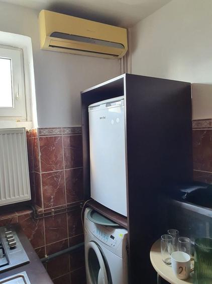 Garsonieră decomandată în Central