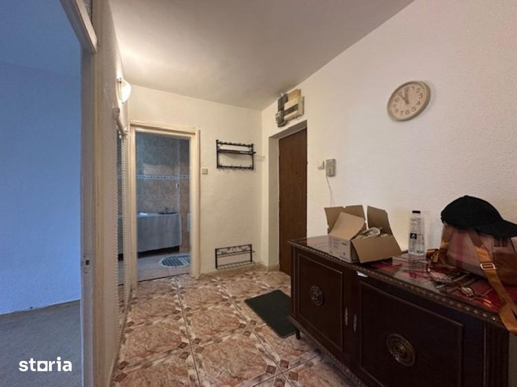 Apartament cu 2 camere decomandat în Colentina