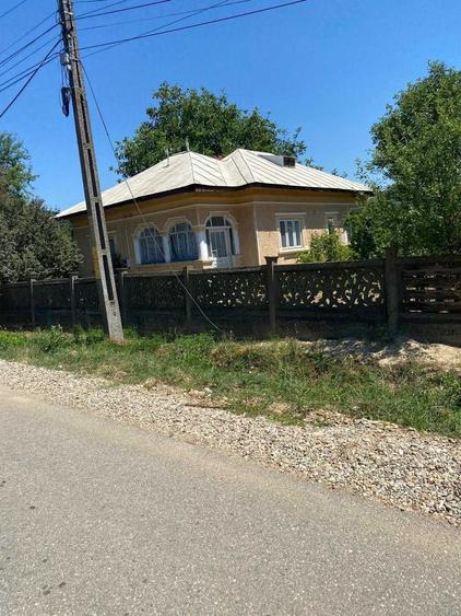 Casă cu 3 camere în Gura Foii