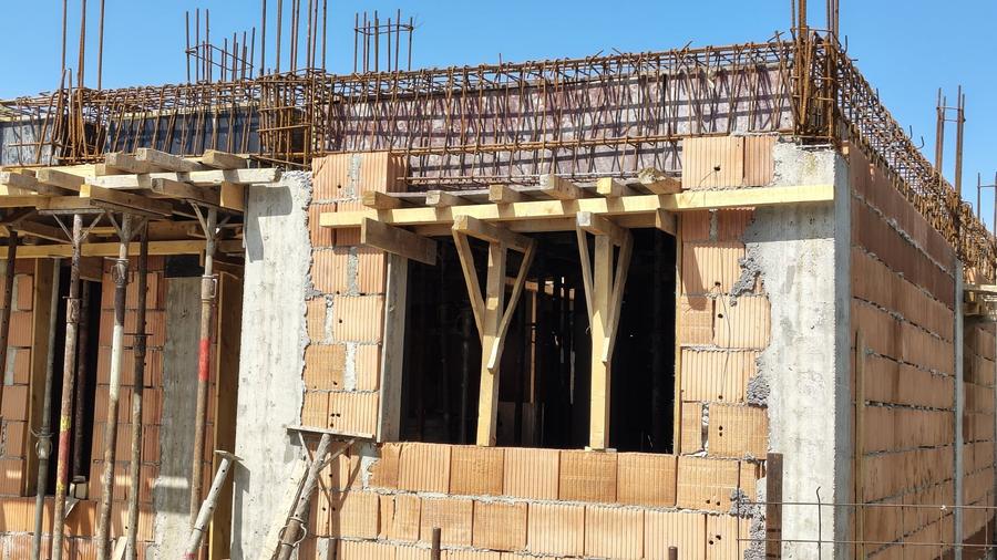 Casă individuală cu 4 camere cu Canalizare în Chiajna