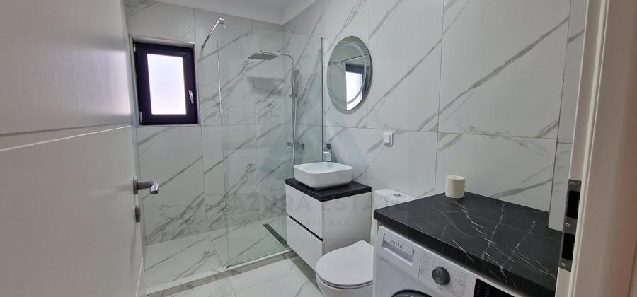 Apartament cu 2 camere decomandat, mobilat în Șelimbăr