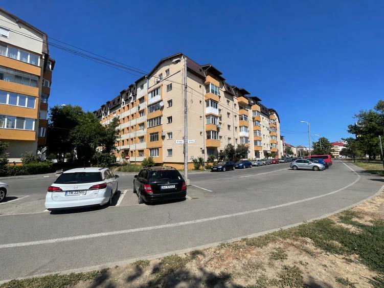 Garsonieră decomandată în Soarelui
