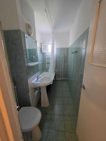 Apartament cu 2 camere decomandat în Nicolina