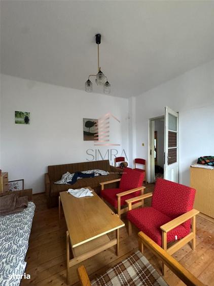 Casă cu 4 camere cu Teren 2000 Mp în Vest